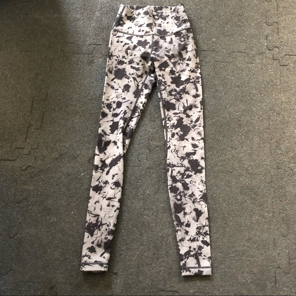 lululemon RARE lab Black and Gray Leggings - 4